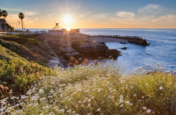 Summer Road Trips in the West - Sunset at La Jolla cove beach, San Diego, California