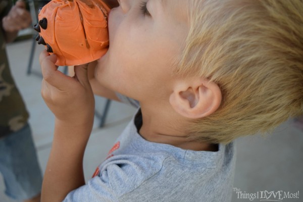 Halloween Pumpkin Caramel Apples