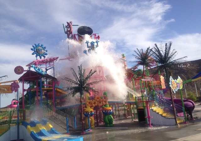 Weekly Deals: Wet’n’Wild Las Vegas Discount, Sidewalk Chalk and more…